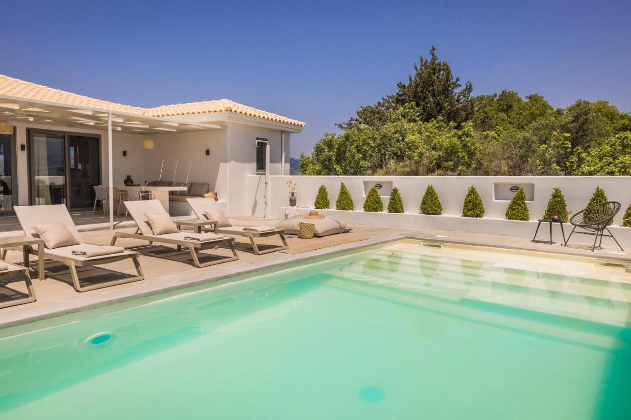 Villa Mirto - Iris Sunset Villas Lépedha 외부 사진